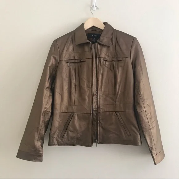 Gold leather jacket - Picture 2 of 9